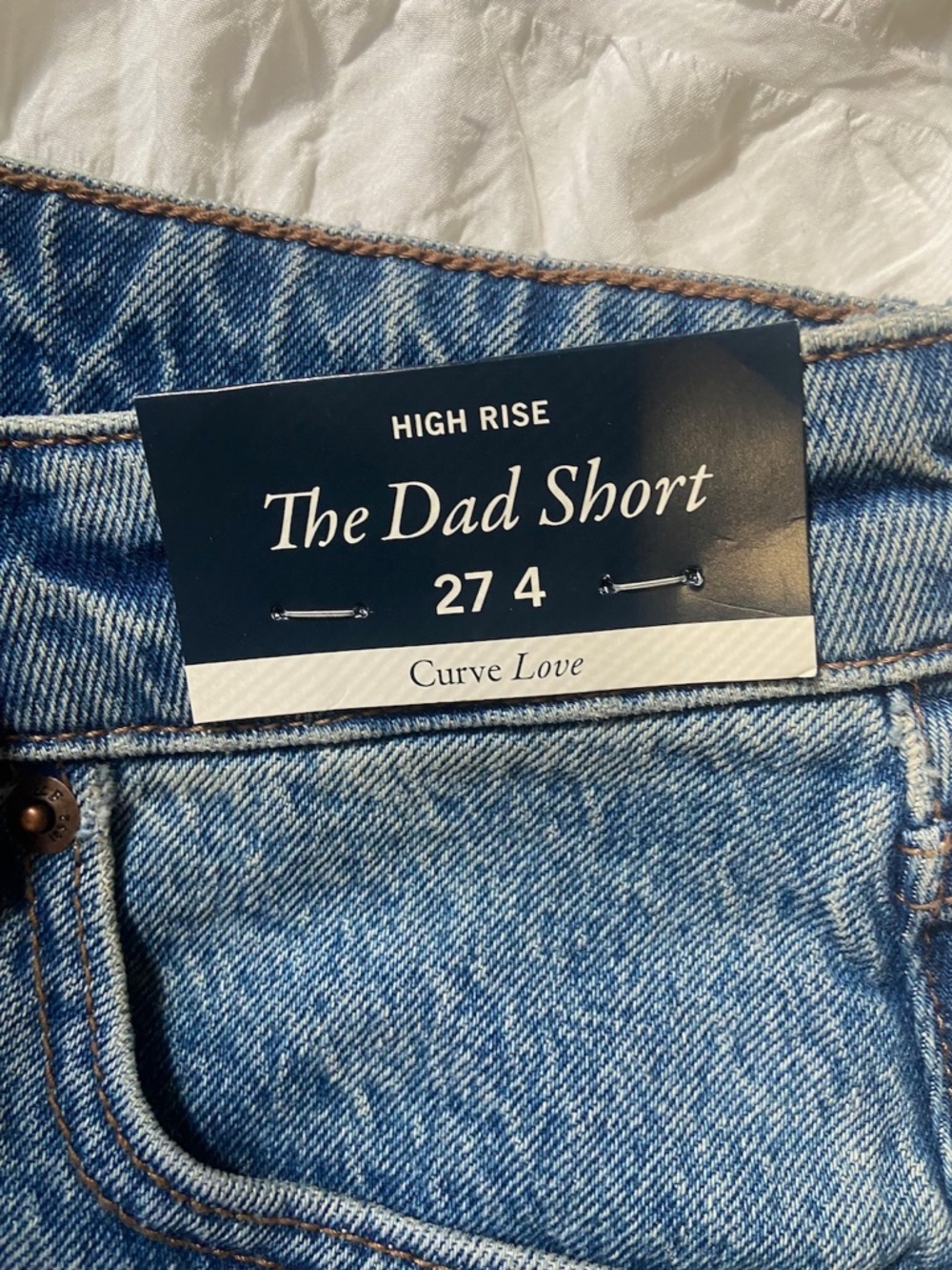 NWT Abercrombie "The Dad Short" High Rise Blue Denim Shorts - Size 27 Curve Love - Picture 6 of 8
